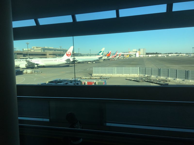 成田空港から見る飛行機